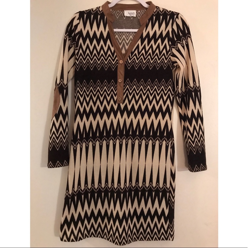 Fantastic Fawn Brown and Cream Long-Sleeve Dress